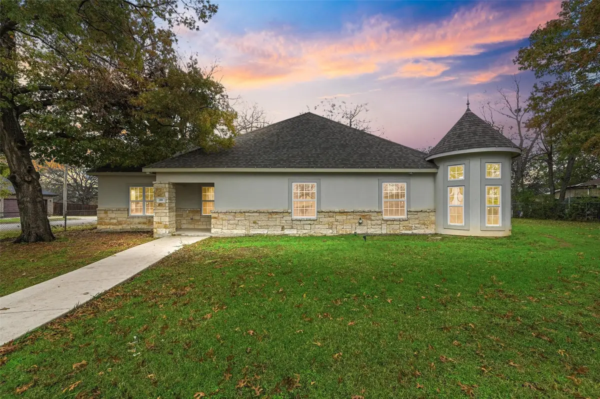 201 W Enon Avenue, Everman, TX 76140 - Image #1