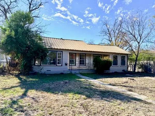 2503 Belmeade Street, Brownwood, TX 76801