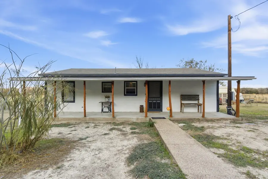 1085 County Road 172, Bluff Dale, TX 76433 - Image #2