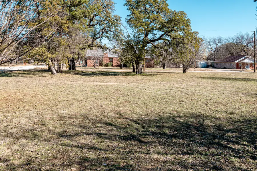 316 N Dixie Street, Eastland, TX 76448 - Image #2