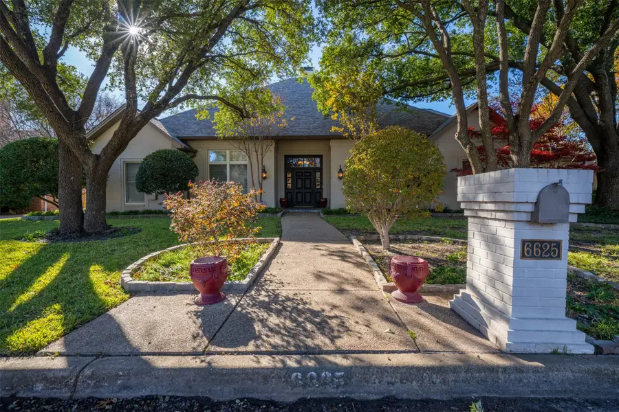 6625 Meadows West Drive S, Fort Worth, TX 76132 - Image #2
