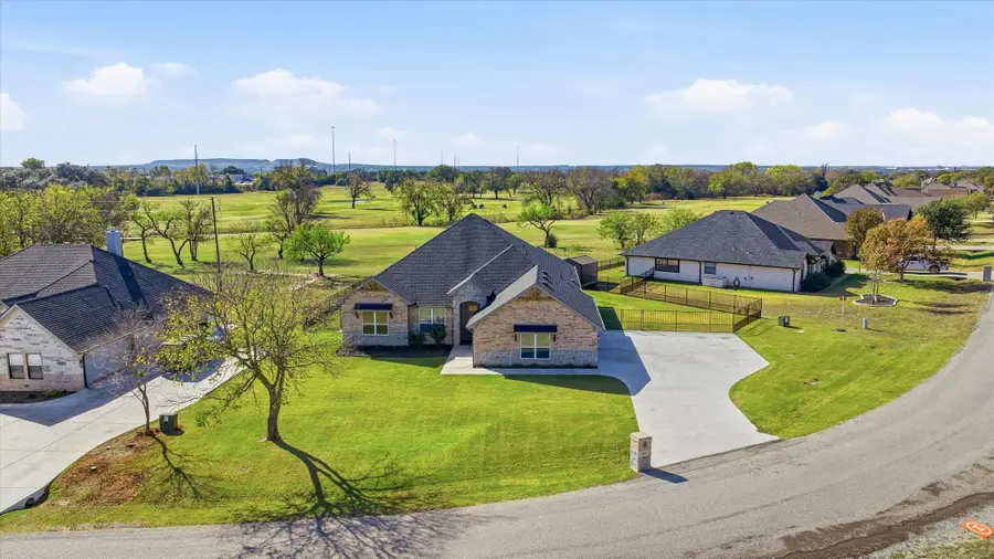 1801 Rockview Drive, Granbury, TX 76049 - Image #2