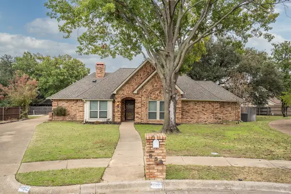 852 Windsong Court, Bedford, TX 76021