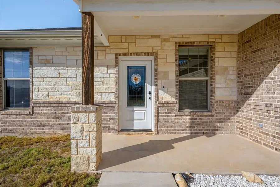 2306 Creek Drive, Granbury, TX 76048 - Image #2