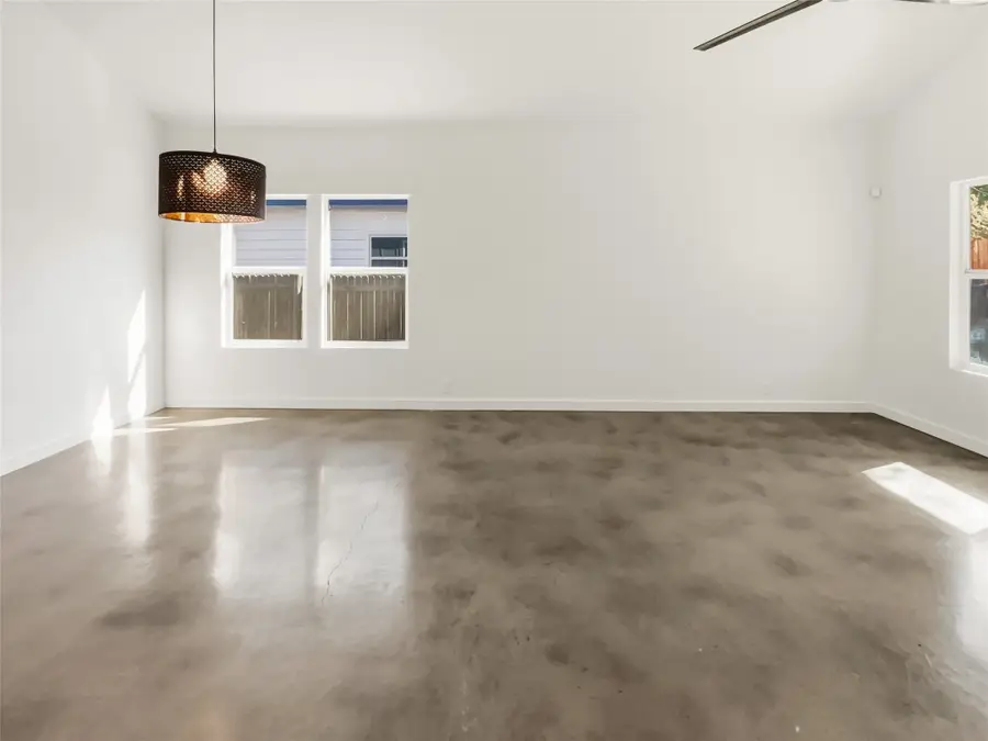 1906 Avenue B, Fort Worth, TX 76104 - Image #3