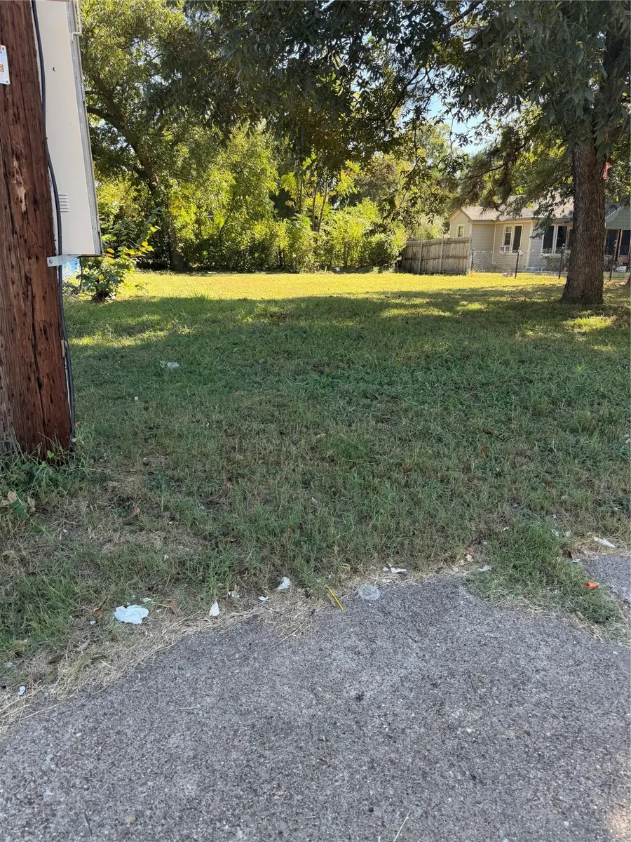 2408 Pine Street, Dallas, TX 75215 - Image #3