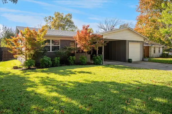 821 Peavy Road, Dallas, TX 75218