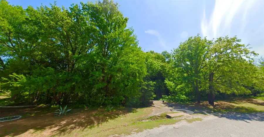 6085 Autumn Breeze Circle, Fort Worth, TX 76140 - Image #3