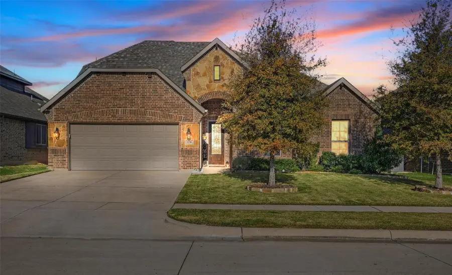 1756 Laramie Lane, Burleson, TX 76028 - Image #2