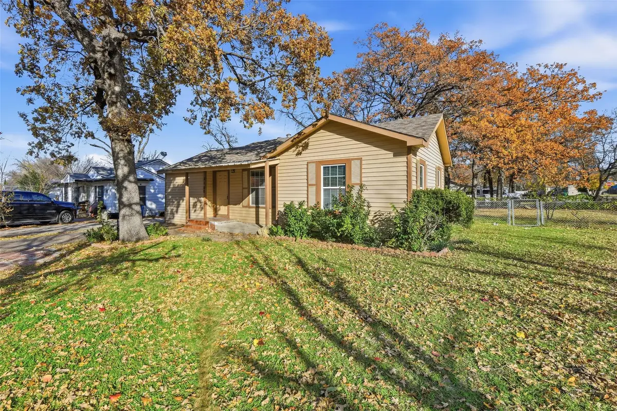 3100 Eastridge Drive, Haltom City, TX 76117 - Image #1