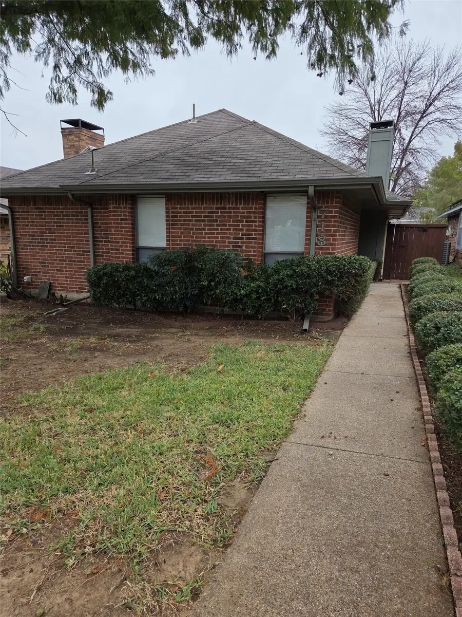 718 Red Oak Drive, Lewisville, TX 75067 - Image #2