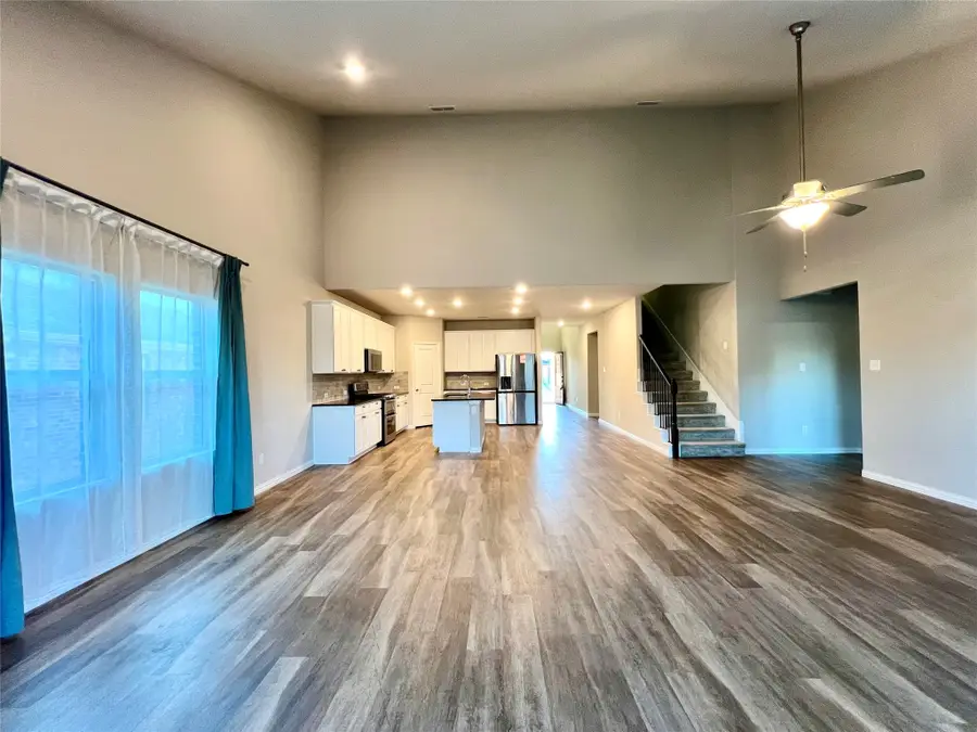 633 Hidden Cove Drive, Princeton, TX 75407 - Image #3