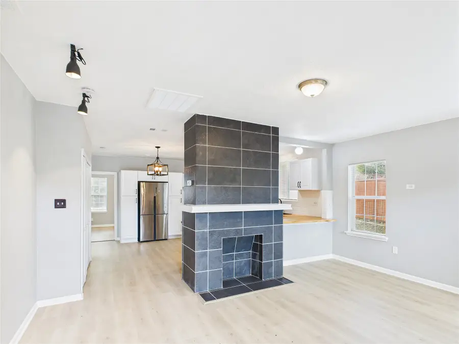 823 Havendon Circle, Dallas, TX 75203 - Image #2