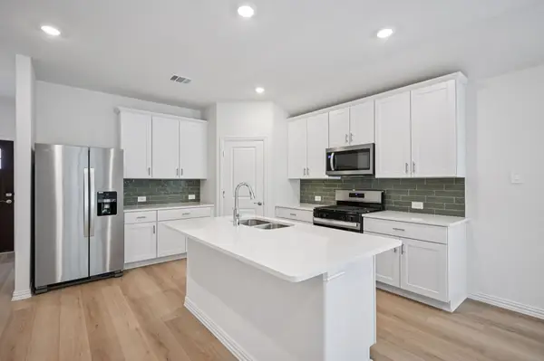 705 London Town Lane, Princeton, TX 75071