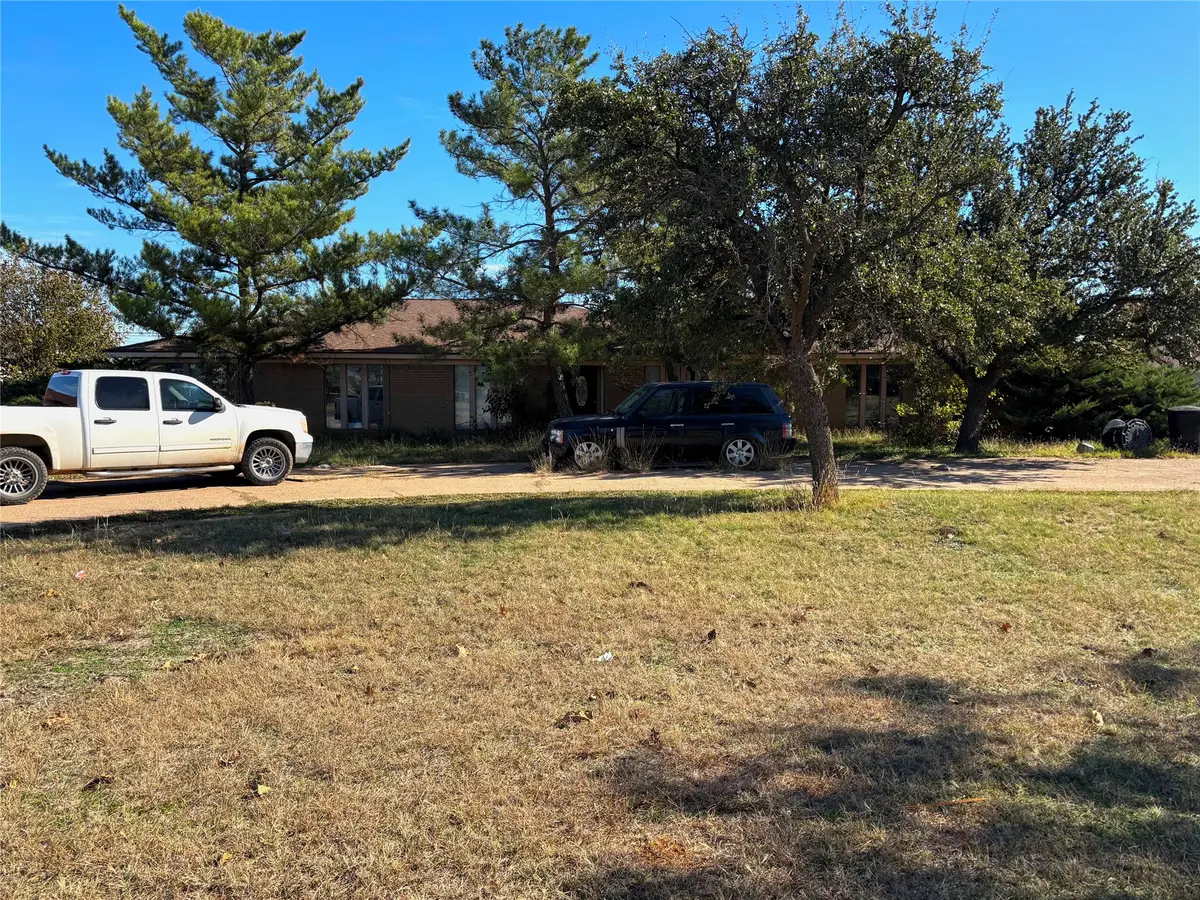 3201 E Lake Road, Abilene, TX 79601 - Image #1