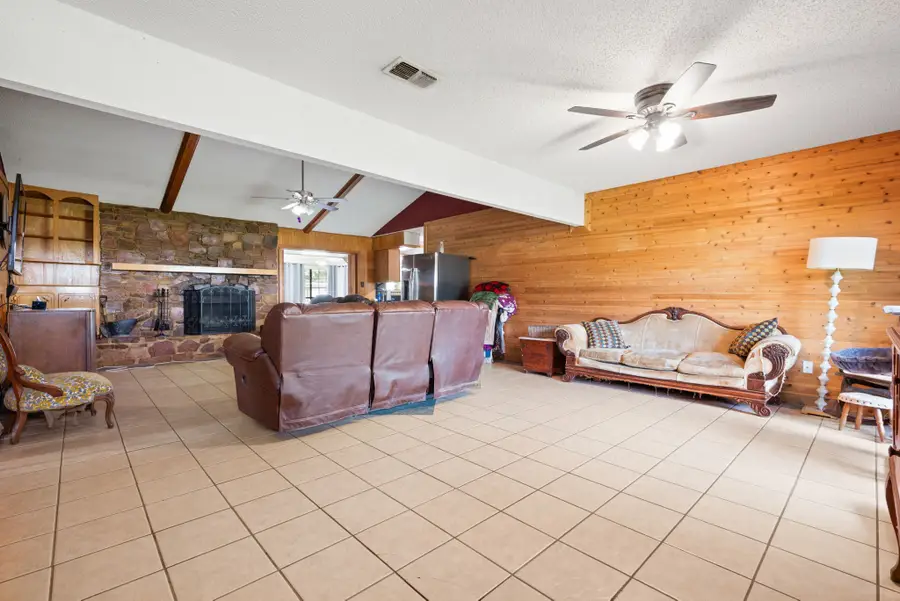 2200 SE 26th Avenue, Mineral Wells, TX 76067 - Image #3