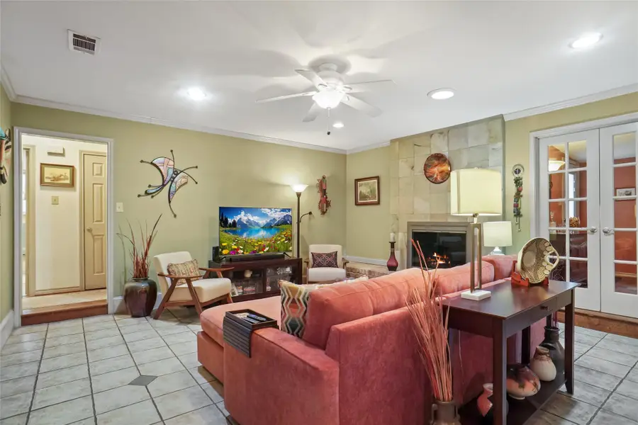 2847 Oak Forest Drive, Grapevine, TX 76051 - Image #3