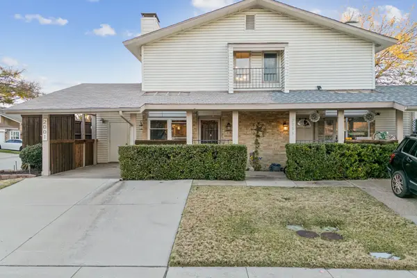 2001 Via Sevilla, Carrollton, TX 75006