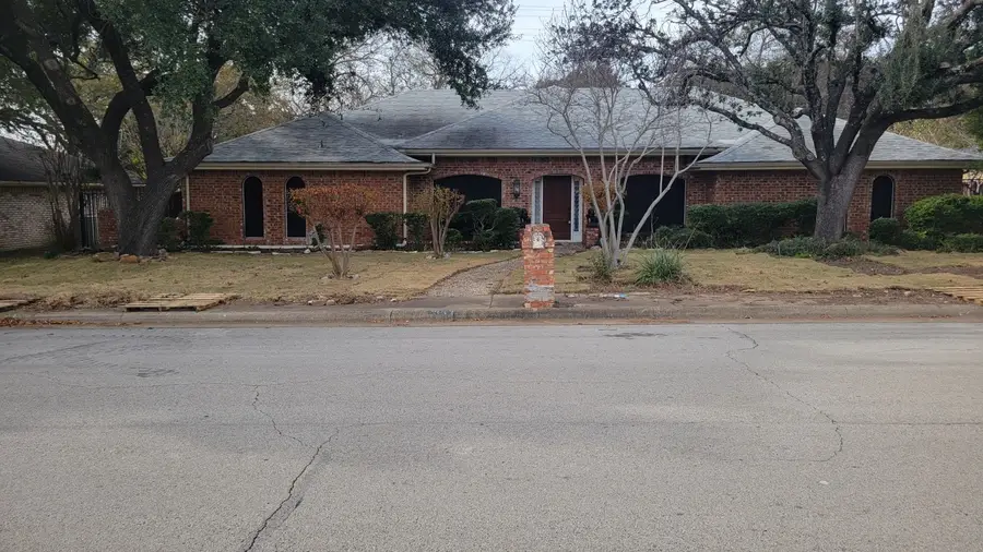 1333 Thunderbrook Drive, Desoto, TX 75115 - Image #2