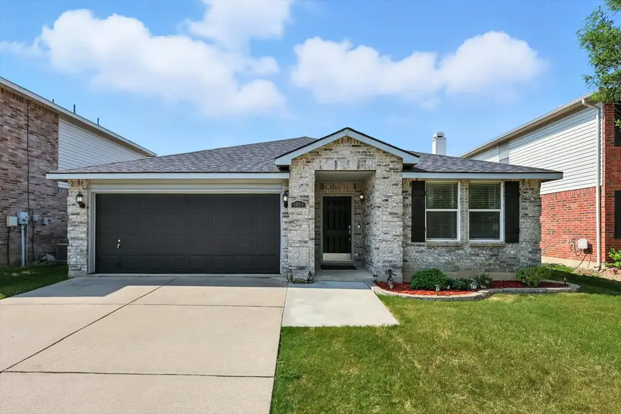 1956 Ramada Trail, Justin Roanoke, TX 76247 - Image #2