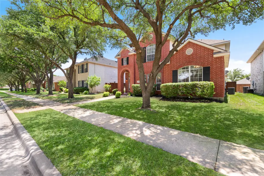 3805 Red Oak Trail, The Colony, TX 75056 - Image #3