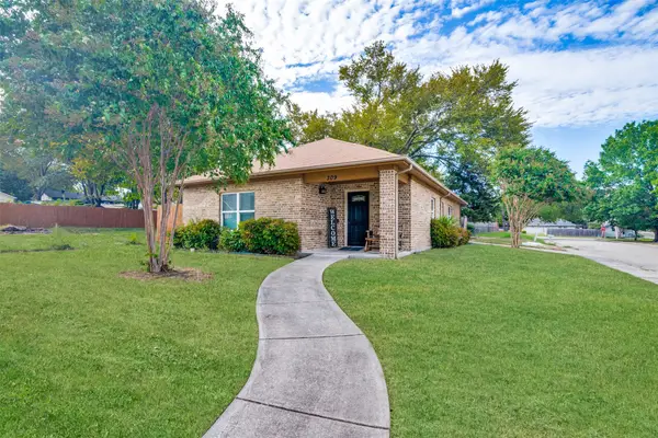 309 Emma Jane Street, Rockwall, TX 75087