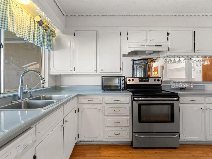 6508 Paula Court, North Richland Hills, TX 76182 - Image #3