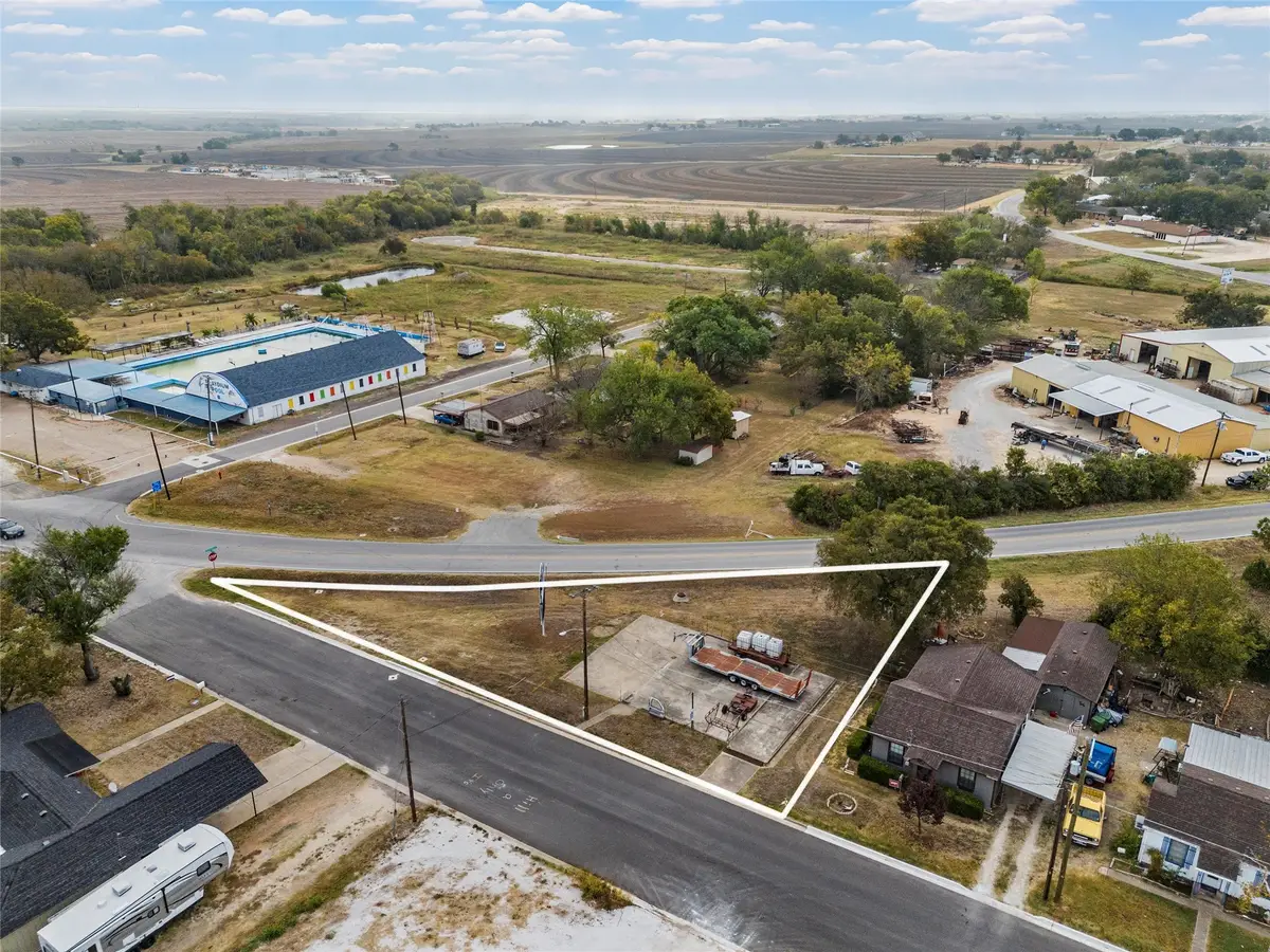 312 E Columbus Street, West, TX 76691 - Image #1