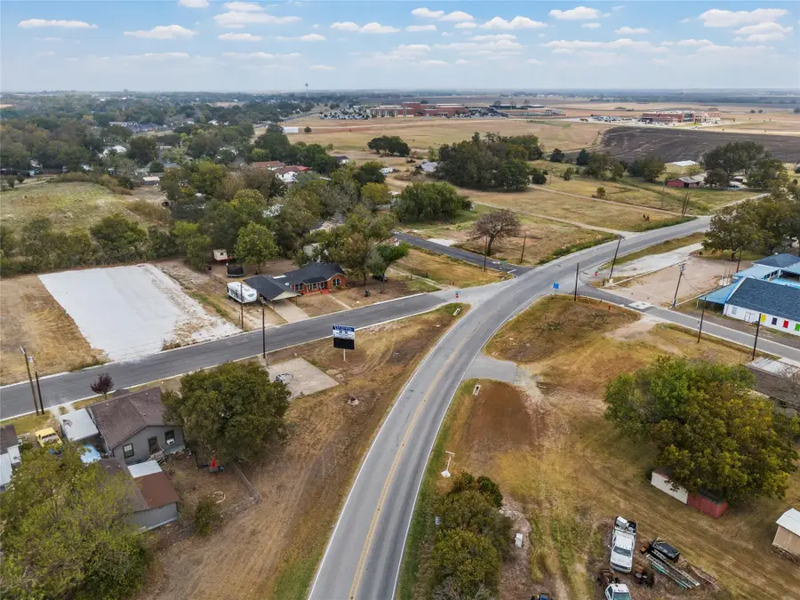 312 E Columbus Street, West, TX 76691 - Image #3