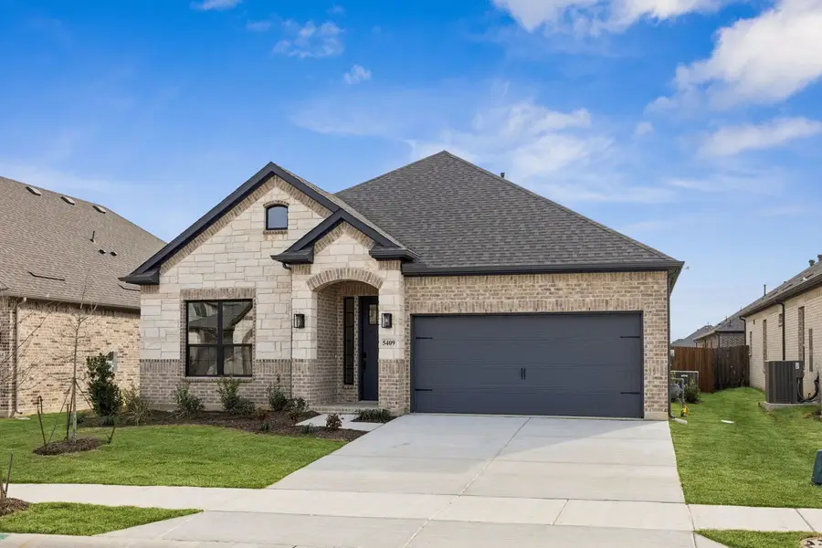 5409 Bardwell Drive, Justin Roanoke, TX 76226 - Image #3