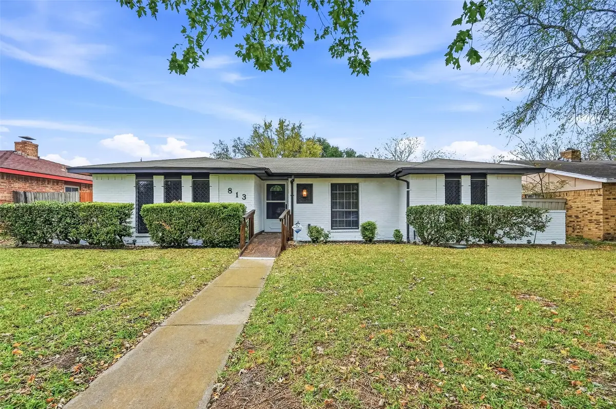 813 Cherry Hills Drive, Lancaster, TX 75134 - Image #1