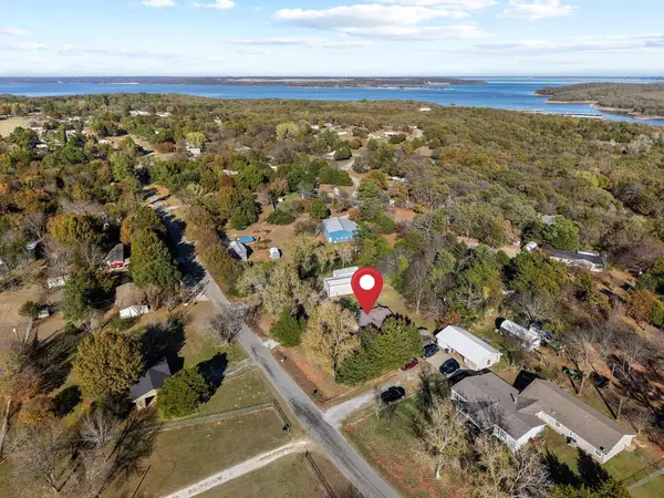 136 Cottonwood Lane, Pottsboro, TX 75076