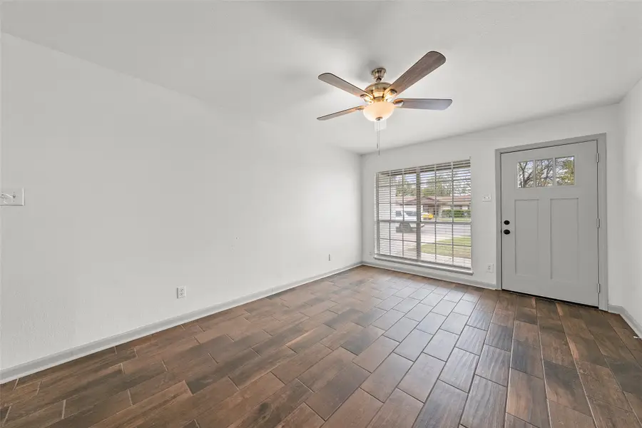 4300 Greenbriar Drive, Waco, TX 76705 - Image #3