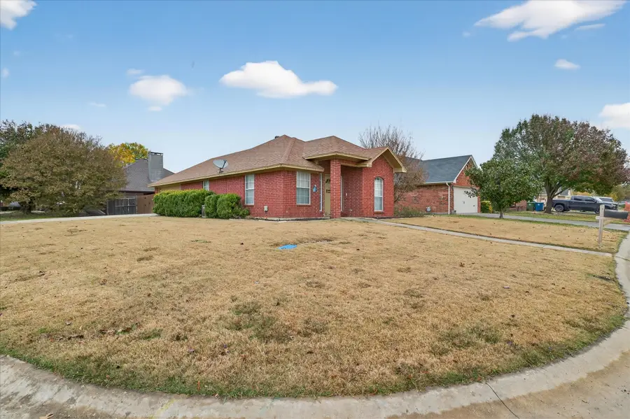 2029 Laney Drive, Sanger, TX 76266 - Image #3
