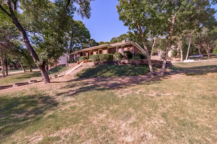 1231 Bow Creek Drive, Duncanville, TX 75116 - Image #3