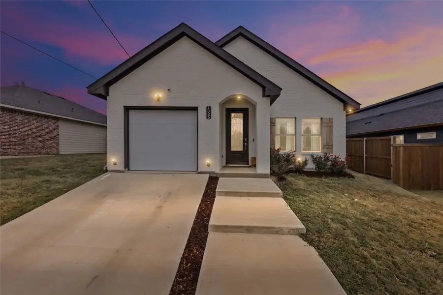 1326 Hemphill Street, Greenville, TX 75401 - Image #2