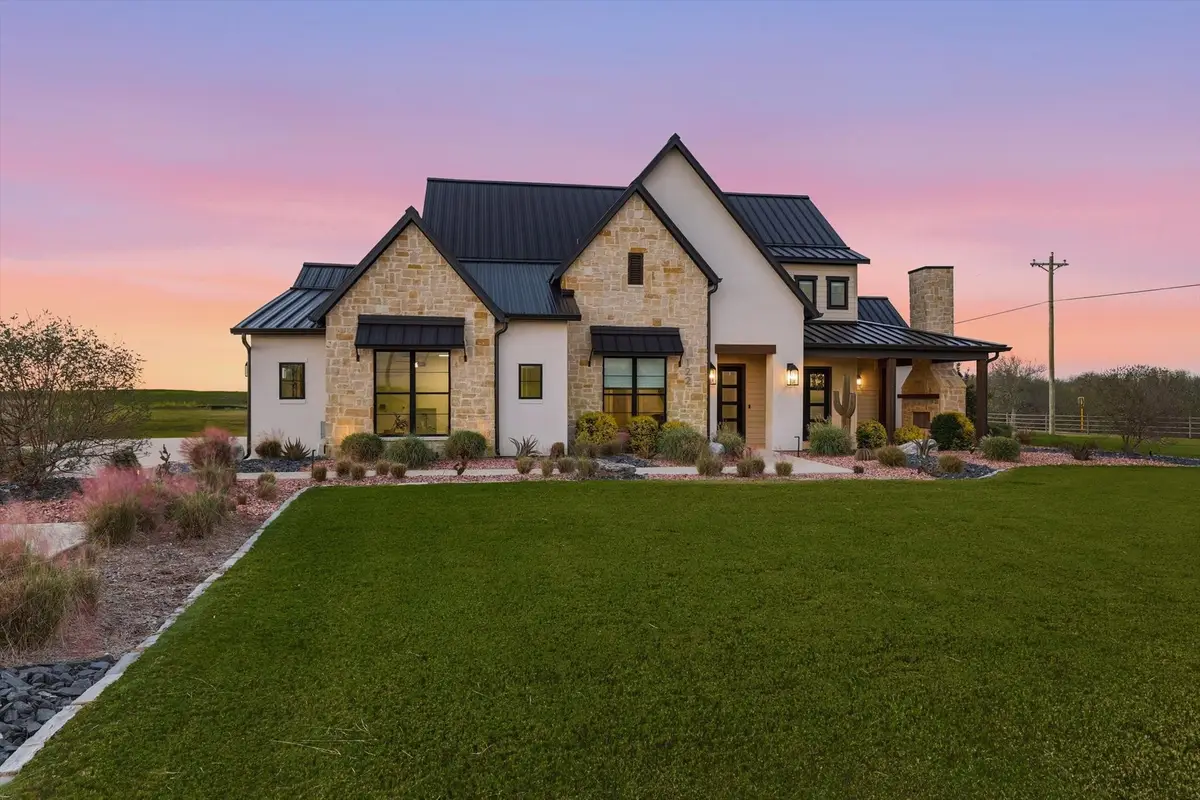 122 Ozro Road, Maypearl, TX 76084 - Image #1