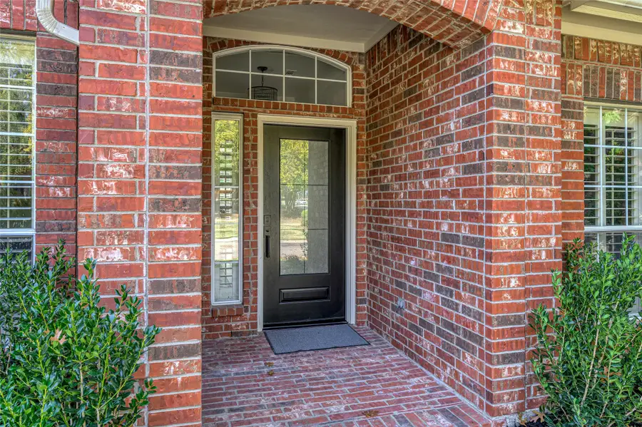 8105 Owl Creek Lane, McKinney, TX 75072 - Image #2