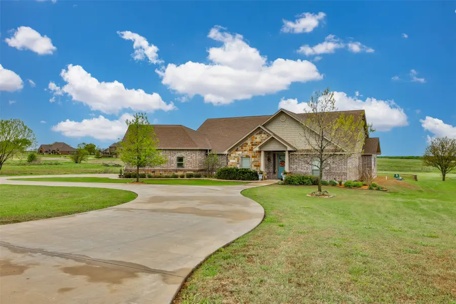 11 County Road 3631, Lindsay, TX 76250 - Image #2