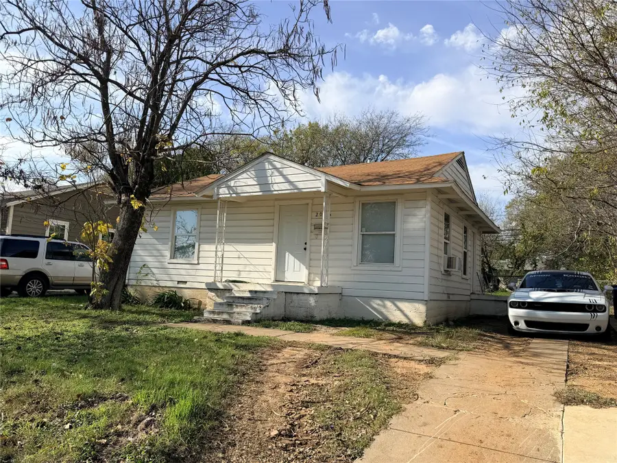 2016 Daniel Street, Fort Worth, TX 76104 - Image #2