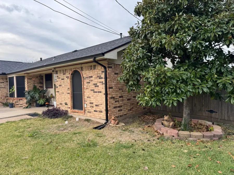 4 Finley Circle, Krum, TX 76249 - Image #3