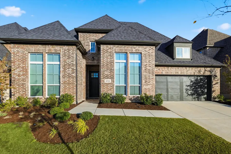 4724 Gentle Glen Drive, Carrollton, TX 75010 - Image #2