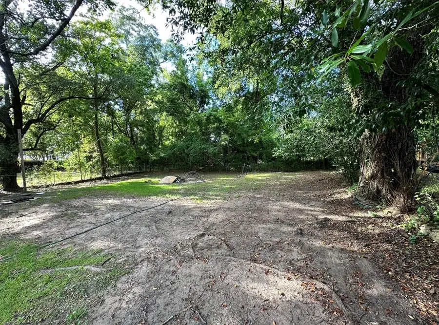 305 E Bradford Street, Troup, TX 75789 - Image #3