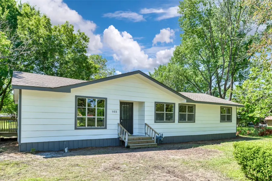 103 Ivy Street, Goodlow, TX 75144 - Image #2