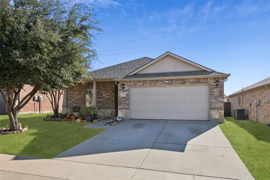 2328 Angoni Way, Fort Worth, TX 76131 - Image #2