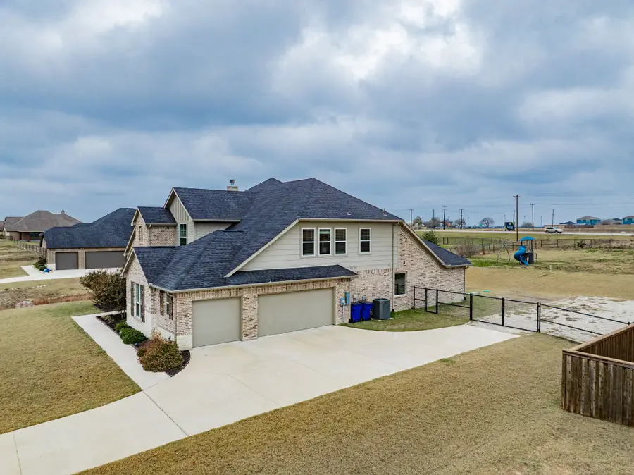 13512 Prairie Vista Lane, Ponder, TX 76259 - Image #3