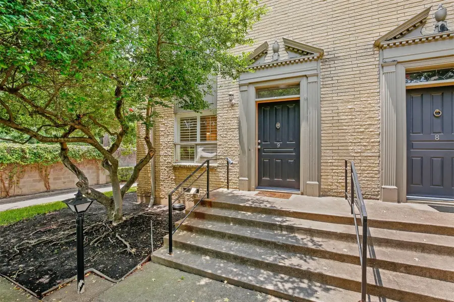 7506 W Northwest Highway #9, Dallas, TX 75225 - Image #2