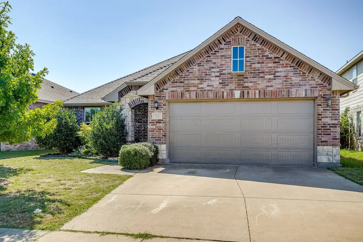 305 Chalkstone Drive, Fort Worth, TX 76131 - Image #1