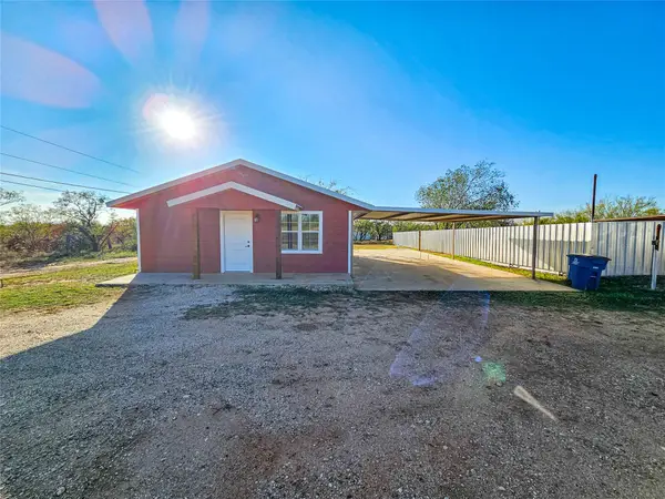 1618 Roberts Street, Sweetwater, TX 79556