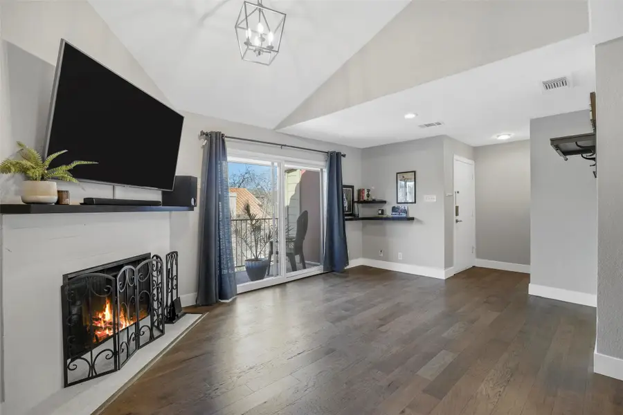 4777 Cedar Springs Road #5F, Dallas, TX 75219 - Image #3